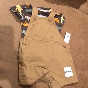 Old Navy shark overall set 3-6M